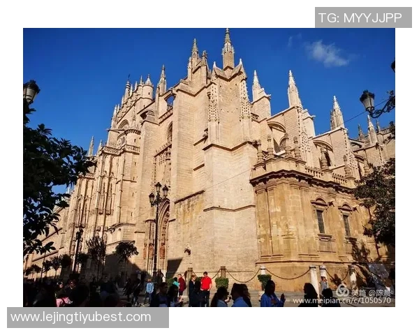 西足协调查塞维利亚球迷侮辱王后索菲亚事件引发关注