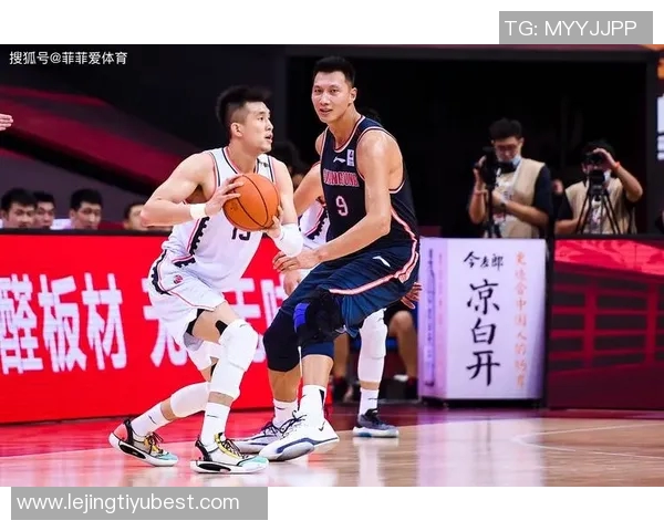 辽粤大战引发热议广东与辽宁的对决成为篮球盛宴的焦点 辽粤大战引发热议广东与辽宁的对决成为篮球盛宴的焦点