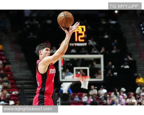 马克西表现出色16投7中砍下22分9篮板7助攻1抢断助力球队胜利 马克西表现出色16投7中砍下22分9篮板7助攻1抢断助力球队胜利